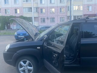 2004 Hyundai Tucson I, чёрный, 590000 рублей, вид 2