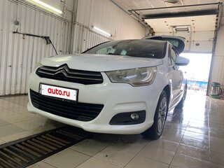 2011 Citroen C4 II, белый, 640000 рублей, вид 2