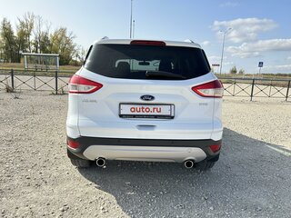 2014 Ford Kuga II, белый, 1389000 рублей, вид 4