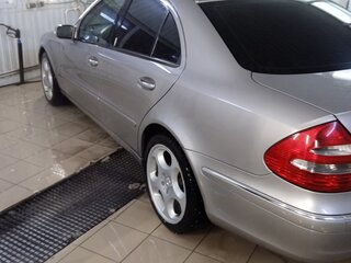 2004 Mercedes-Benz E-Класс 200 III (W211, S211), бежевый, 720000 рублей, вид 3