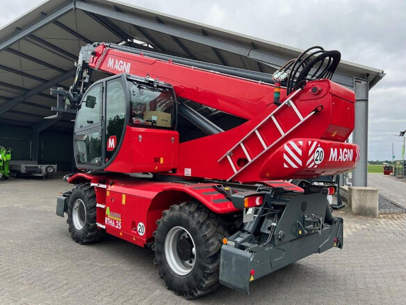 2022 Magni RTH 6.26 SH, красный - вид 1