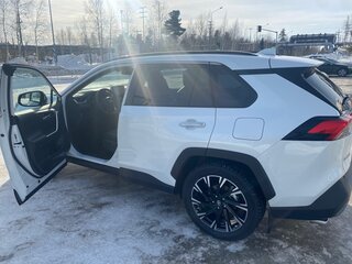 2022 Toyota RAV4 V (XA50), белый, 3699000 рублей, вид 2