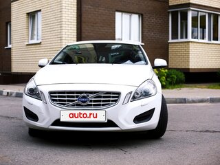 2013 Volvo S60 II Рестайлинг, белый, 1300000 рублей, вид 2