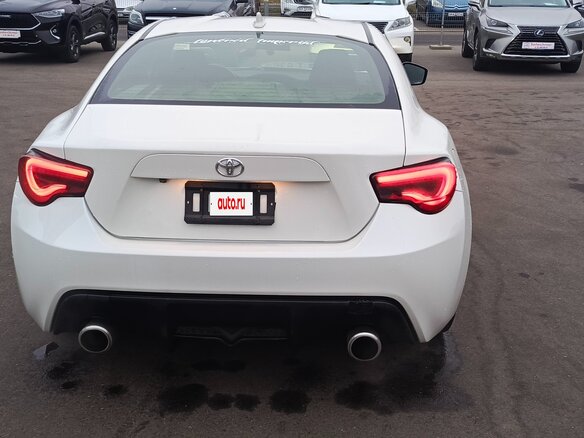 2016 Toyota GT86 I Рестайлинг, белый, 1926305 рублей - вид 4