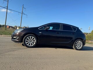 2014 Opel Astra J Рестайлинг, коричневый, 990000 рублей, вид 5