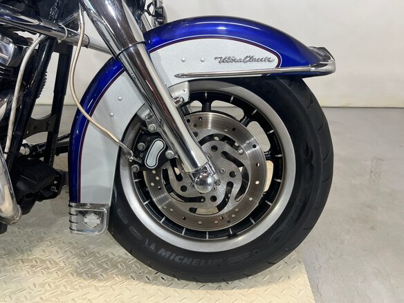 2006 Harley-Davidson Electra Glide, синий, 510000 рублей - вид 12