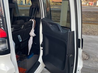 2017 Honda Stepwgn V Рестайлинг, белый, 2250000 рублей, вид 4