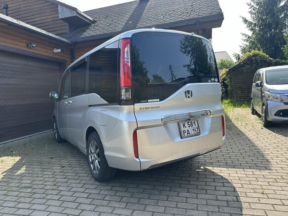 2019 Honda Stepwgn V Рестайлинг, серебристый, 1999000 рублей - вид 16
