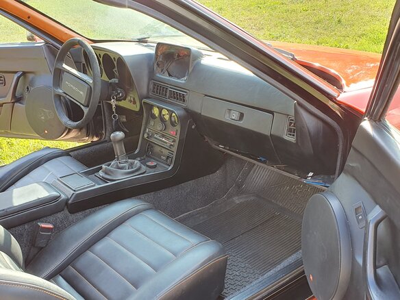 1982 Porsche 944, оранжевый - вид 9