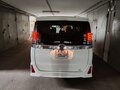 2018 Toyota Voxy III (R80) Рестайлинг, белый, 2555000 рублей - вид 3