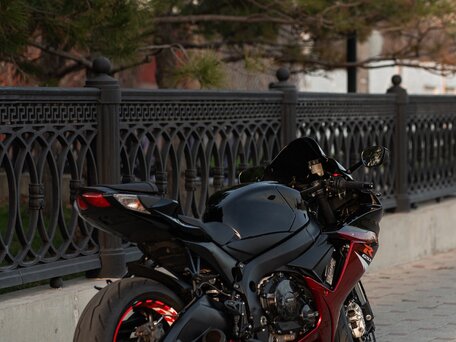 2015 Suzuki GSX-R 750, красный, 980000 рублей, вид 4
