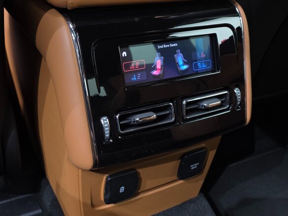 2024 Lincoln Aviator II Рестайлинг, белый, 9228700 рублей - вид 15