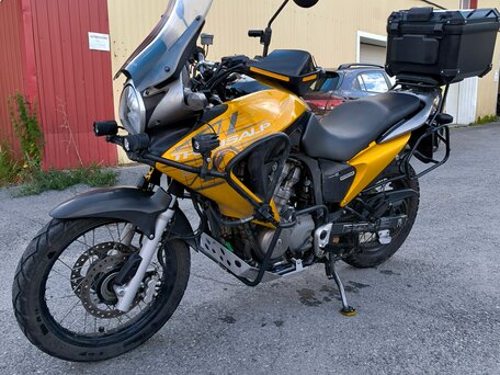 2008 Honda XL700V Transalp, золотистый, 570000 рублей, вид 3