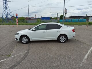 2017 Skoda Octavia III (A7) Рестайлинг, белый, 750000 рублей, вид 2