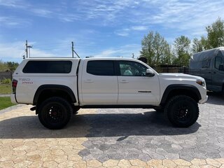 2022 Toyota Tacoma III, белый, 7500000 рублей, вид 4
