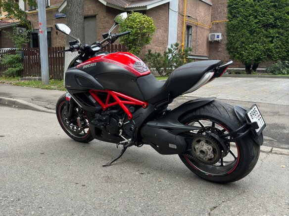 2014 Ducati Diavel Carbon, красный, 1150000 рублей - вид 6
