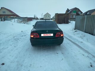 1999 Mitsubishi Carisma I Рестайлинг, зелёный, 150000 рублей, вид 4