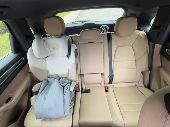 2019 Porsche Cayenne III, коричневый, 5900000 рублей - вид 6