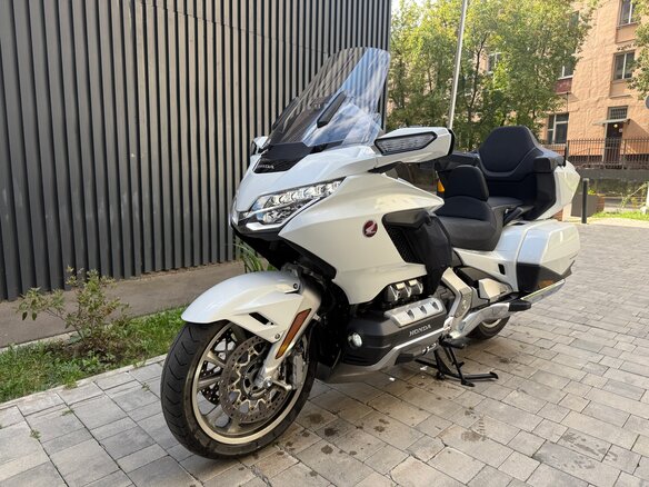 2021 Honda GL 1800 Gold Wing, белый, 2830000 рублей - вид 1