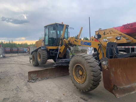 2021 XCMG GR215A, жёлтый, 8500000 рублей, вид 2