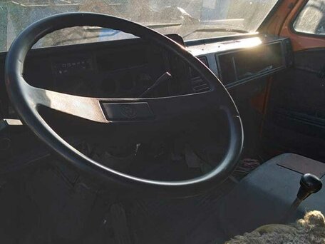 1986 Volkswagen LT, оранжевый, 200000 рублей, вид 3
