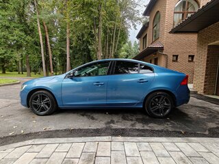 2014 Volvo S60 II Рестайлинг, голубой, 1450000 рублей, вид 5