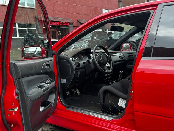 2006 Mitsubishi Lancer Evolution IX, красный, 3400000 рублей - вид 7