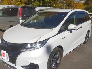 2018 Honda Odyssey V Рестайлинг, белый, 2700000 рублей, вид 3