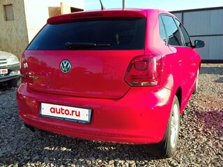 2012 Volkswagen Polo V, красный, 630000 рублей, вид 3