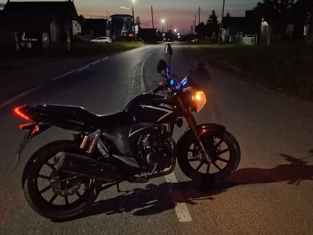 2013 Stels Flame 200, чёрный, 85000 рублей, вид 2