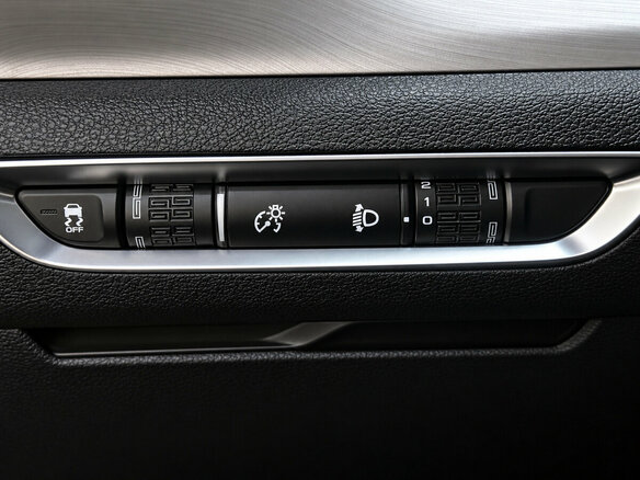 2022 Geely Coolray I, серый, 1690000 рублей - вид 8