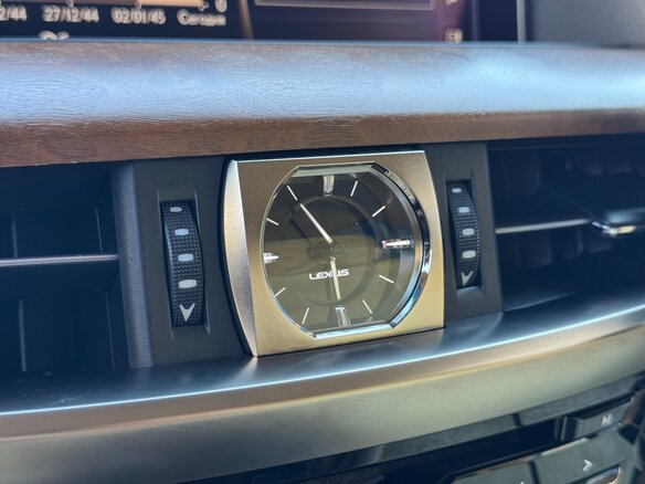 2016 Lexus LX 450d III Рестайлинг 2, чёрный, 7200000 рублей - вид 12