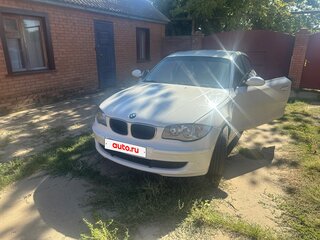 2009 BMW 1 серии 116i I (E81/E82/E87/E88) Рестайлинг, белый, 700000 рублей, вид 2