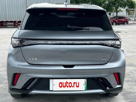2022 BYD Dolphin 30.7 kWh I, серебристый, 1568013 рублей, вид 5