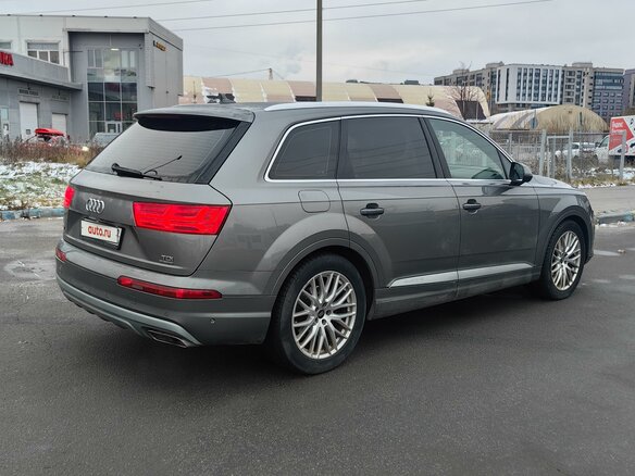 2016 Audi Q7 II (4M), серый, 3950000 рублей - вид 2
