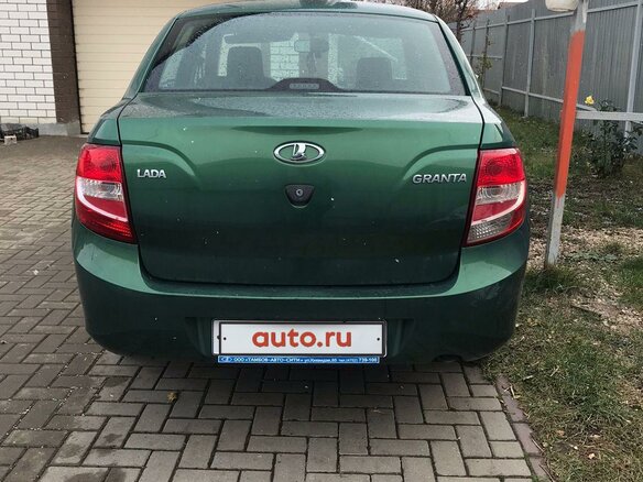 2015 Lada (ВАЗ) Granta I, зелёный, 420000 рублей - вид 2