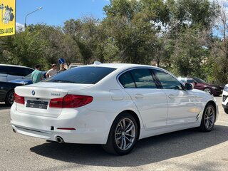 2019 BMW 5 серии 520d VII (G30/G31/G38), белый, 2200000 рублей, вид 5