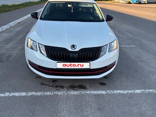 2017 Skoda Octavia III (A7) Рестайлинг, белый, 1410000 рублей, вид 2