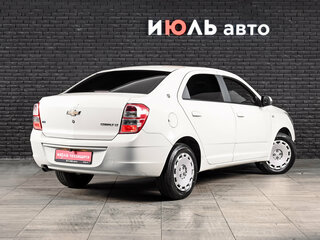 2013 Chevrolet Cobalt II, белый, 570000 рублей, вид 4