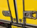 2018 Mercedes-Benz Sprinter, жёлтый, 1999999 рублей - вид 7