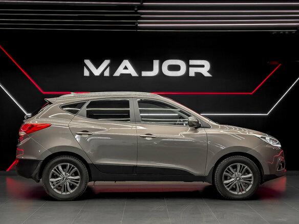 2013 Hyundai ix35 I Рестайлинг, коричневый, 1490000 рублей - вид 3