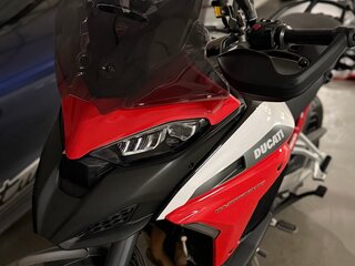2021 Ducati Multistrada V4, красный, 1999999 рублей, вид 1