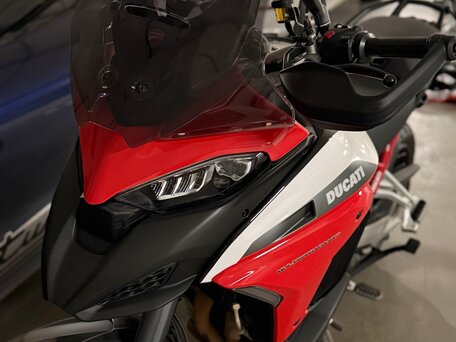 2021 Ducati Multistrada V4, красный, 1999999 рублей, вид 1