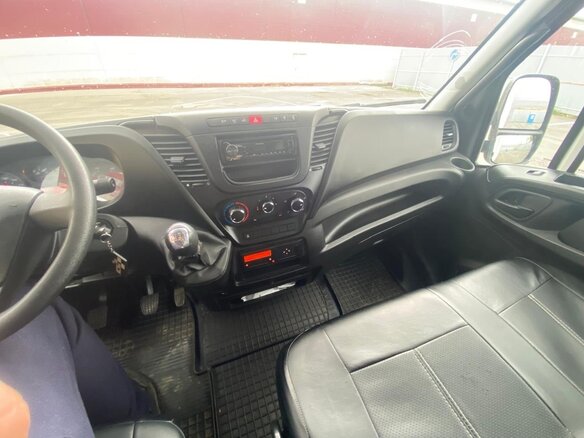 2015 Iveco Daily, белый, 4100000 рублей - вид 5