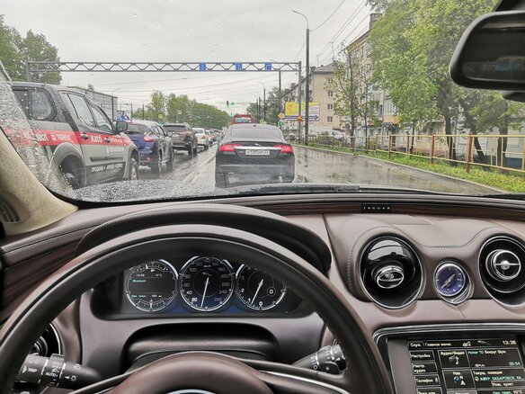 2012 Jaguar XJ IV (X351), серый, 1900000 рублей - вид 13