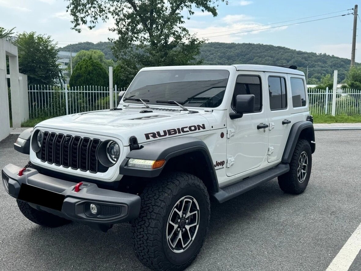 Открыть фотографии: Jeep Wrangler IV (JL) Рестайлинг
