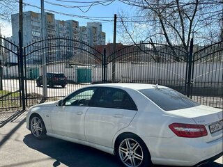 2011 Mercedes-Benz E-Класс 200 7G-Tronic IV (W212, S212, C207), белый, 2500000 рублей, вид 5
