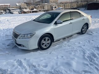 2012 Toyota Camry VII (XV50), белый, 2500000 рублей, вид 1