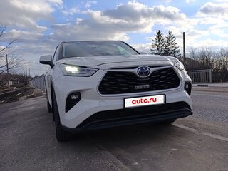 2021 Toyota Highlander IV (XU70), белый, 4400000 рублей, вид 3