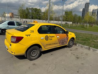 2020 Renault Logan II Рестайлинг, жёлтый, 350000 рублей, вид 2